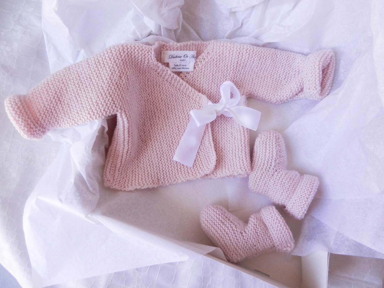 Duchesse or ange doa 278 ensemble naissance rose poudre modifie 1