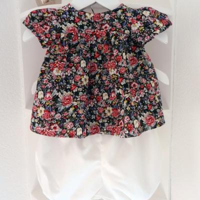 Ensemble bébé blouse fleurie rose et noire et bloomer blanc - 12 mois