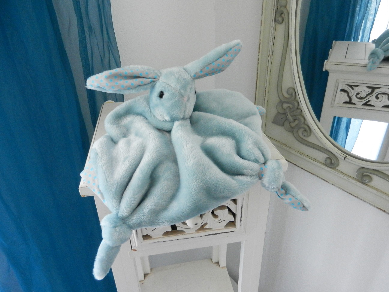 Duchesse or ange doaa 30 lapin bleu blue rabbit