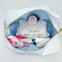 Duchesse or ange doaa 92 sac a langer rayures bleues et blanches motif bebe avec doudous c